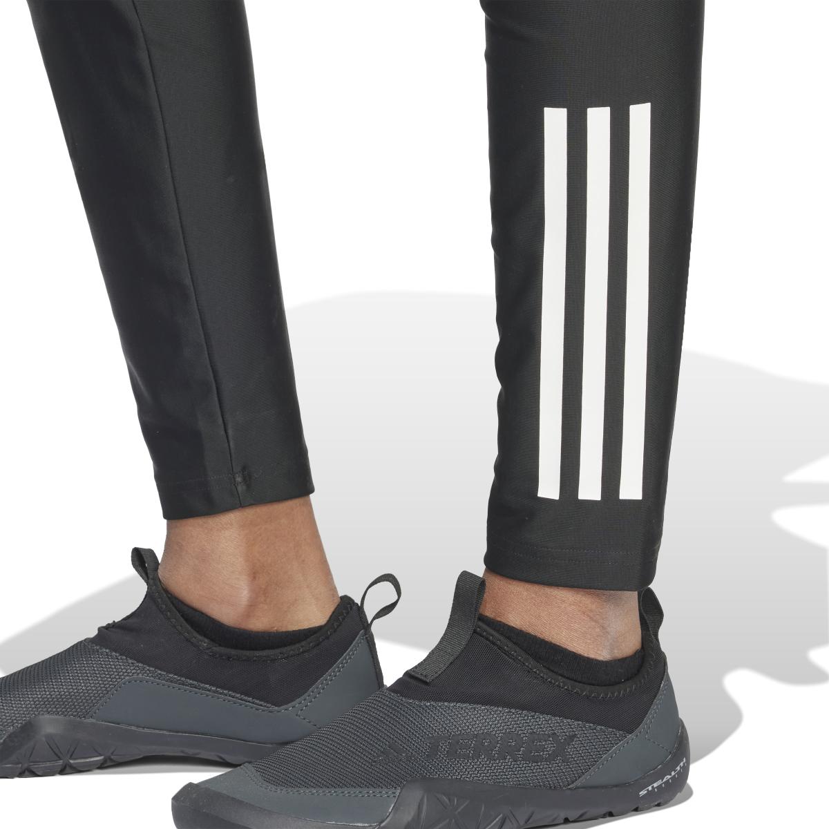 product/a/d/adidas_il7271_6_apparel_on_model_detail_view_1_white-nw032724.jpg