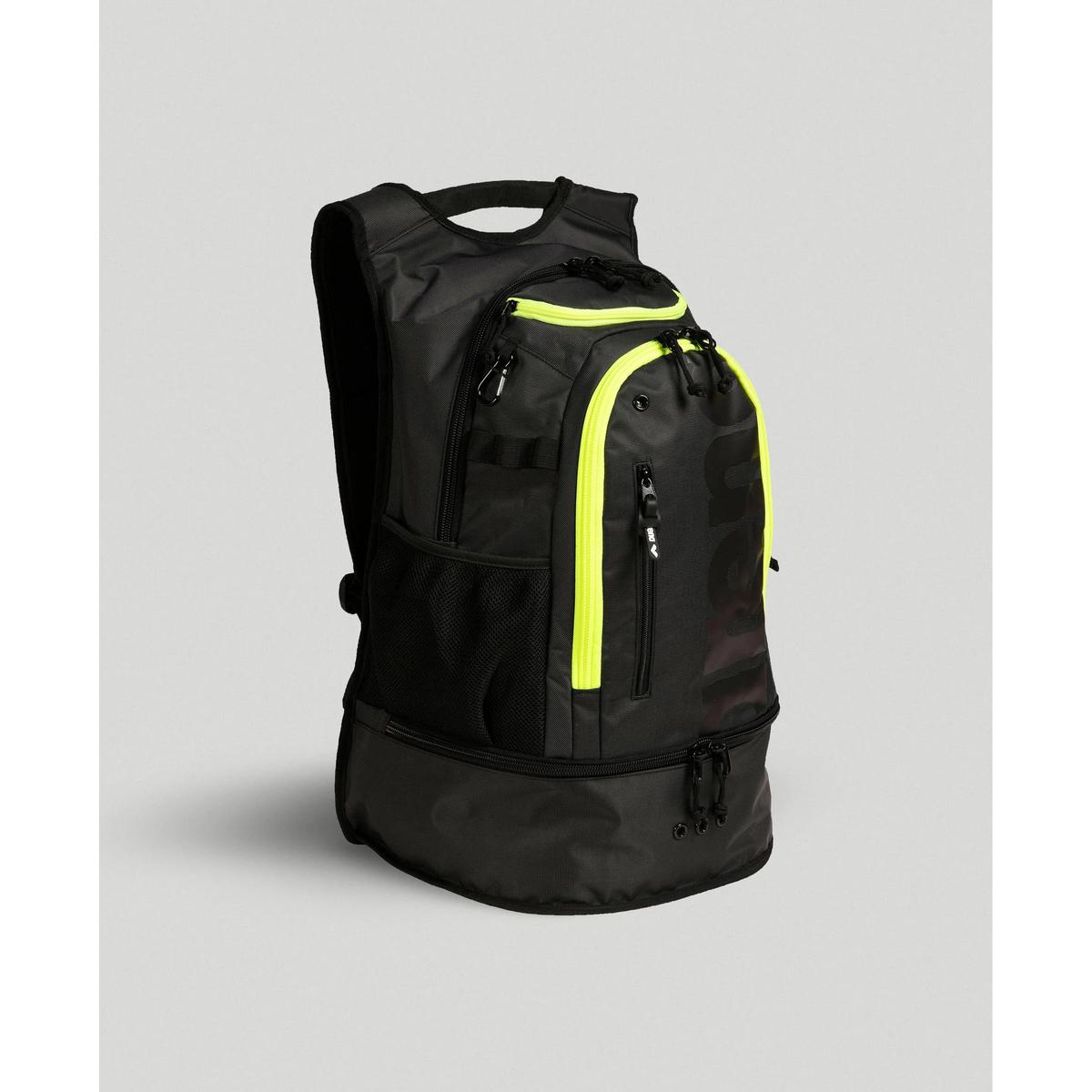 product/a/r/arena_005295-101_dark-smoke-neon-yellow_3.jpg