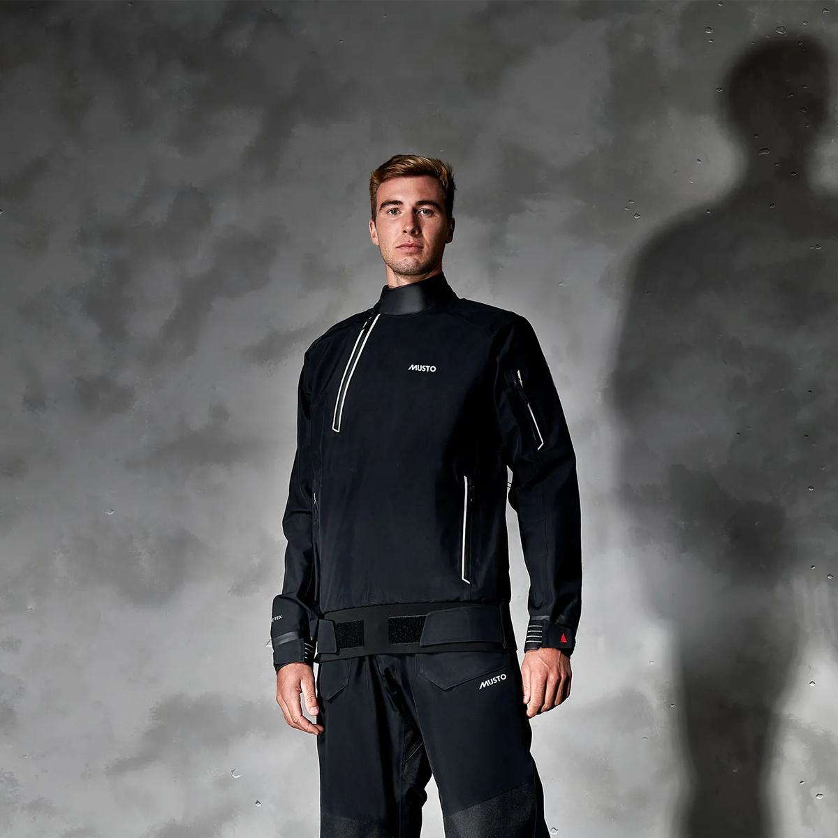 product/m/u/musto_81207-991_black_3.jpg