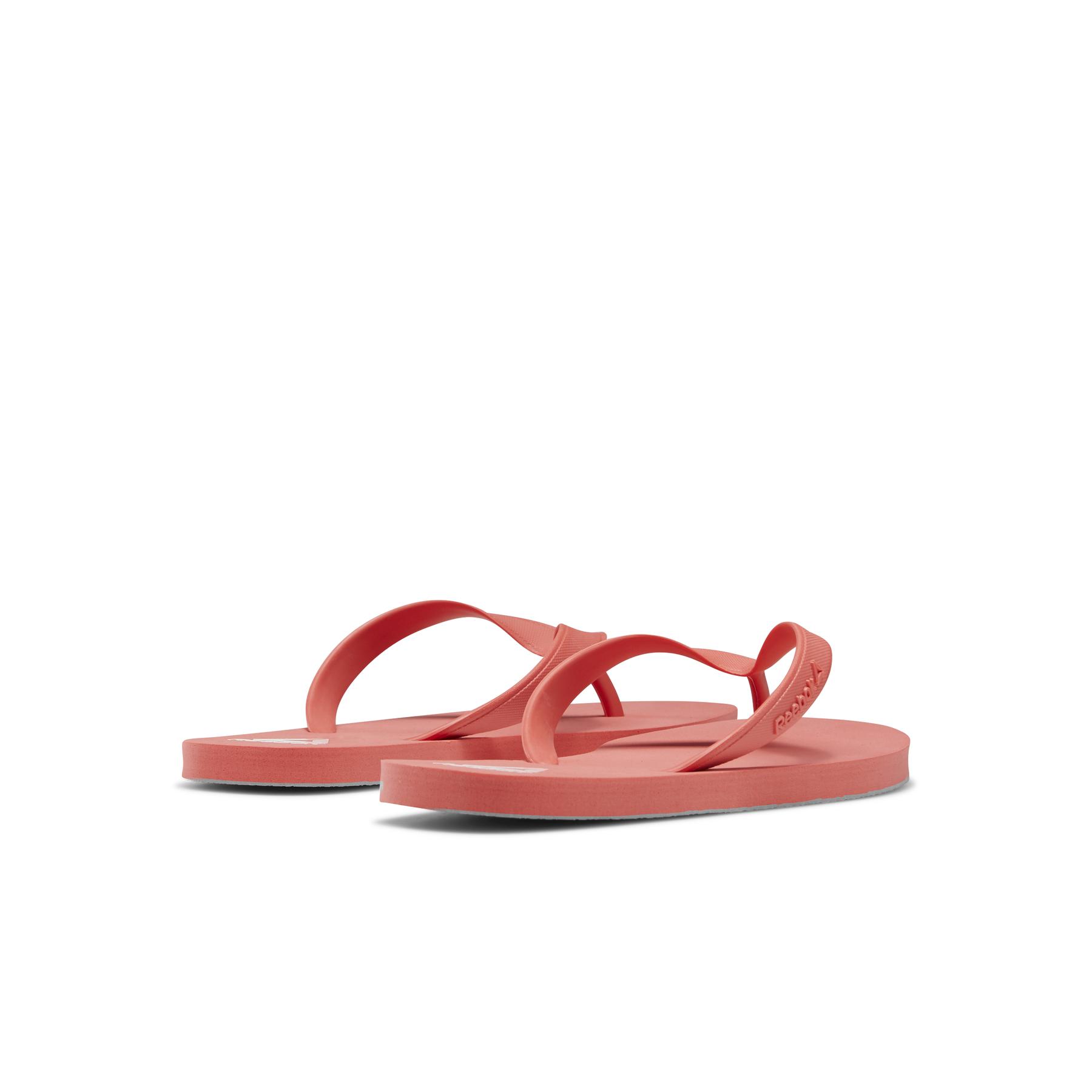 product/r/e/reebok_cn6847_7_footwear_photography_back_lateral_top_view_white.jpg