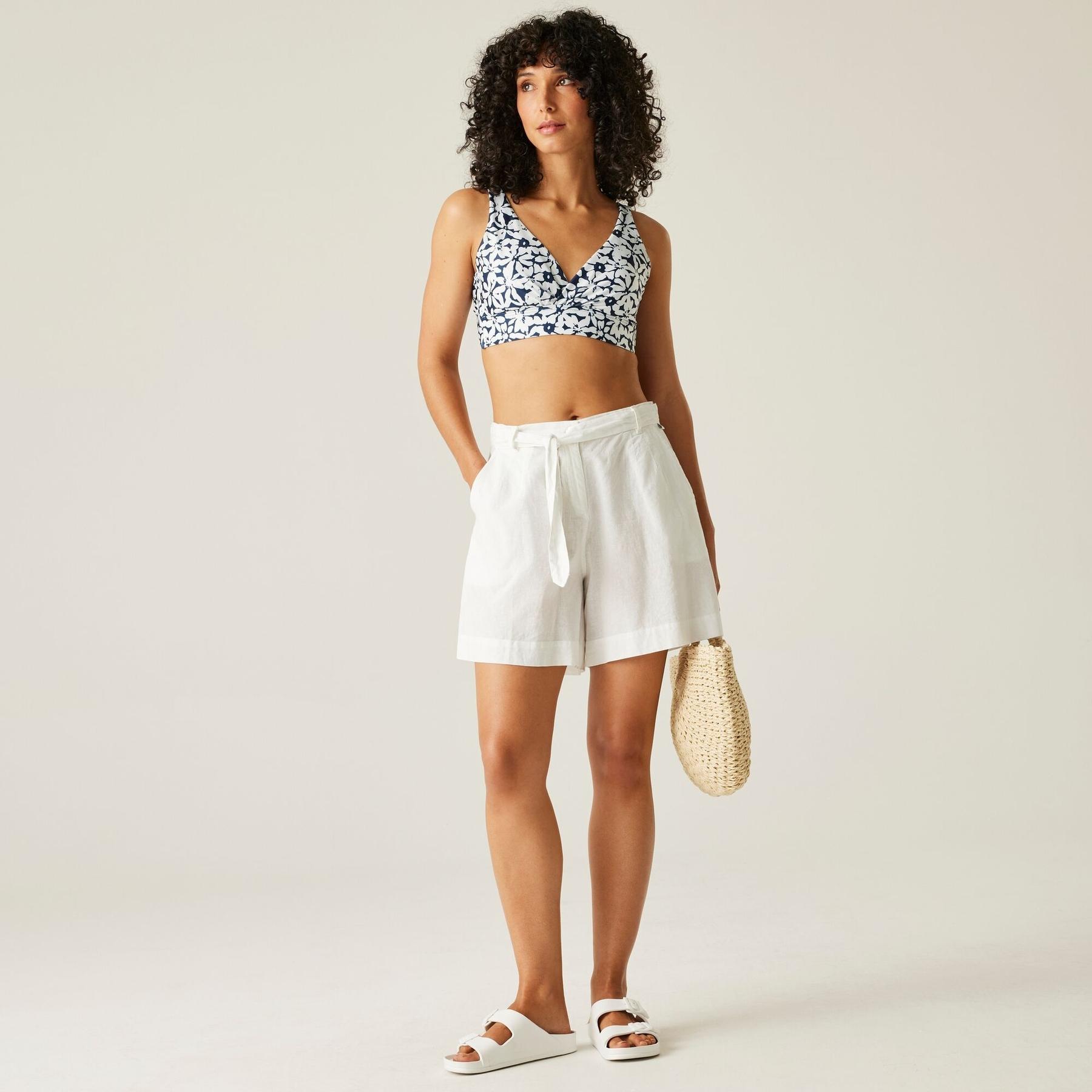 product/r/e/regatta_rwm030-4h2_navy-white-large-floral_6.jpg