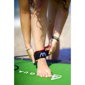 product/a/q/aqua-marina_19345_noir-rouge_3.jpg