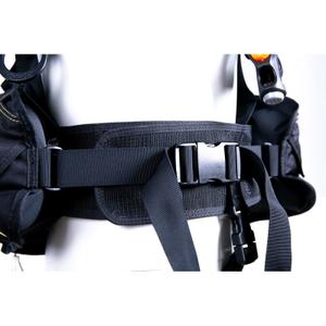 product/b/e/beuchat_345100_noir_2.jpg