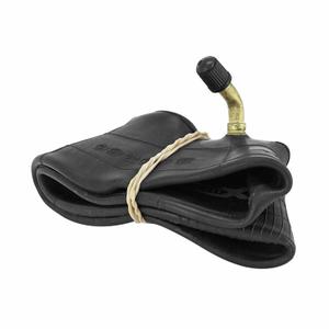 201302-chambre-a-air-trottinette-valve-standard-coudee-cst-45-noir-200x50
