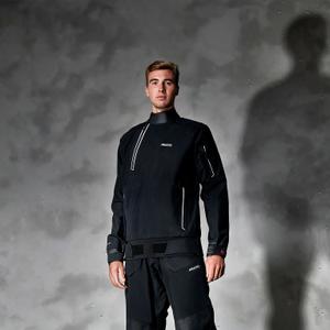 product/m/u/musto_81207-991_black_3.jpg